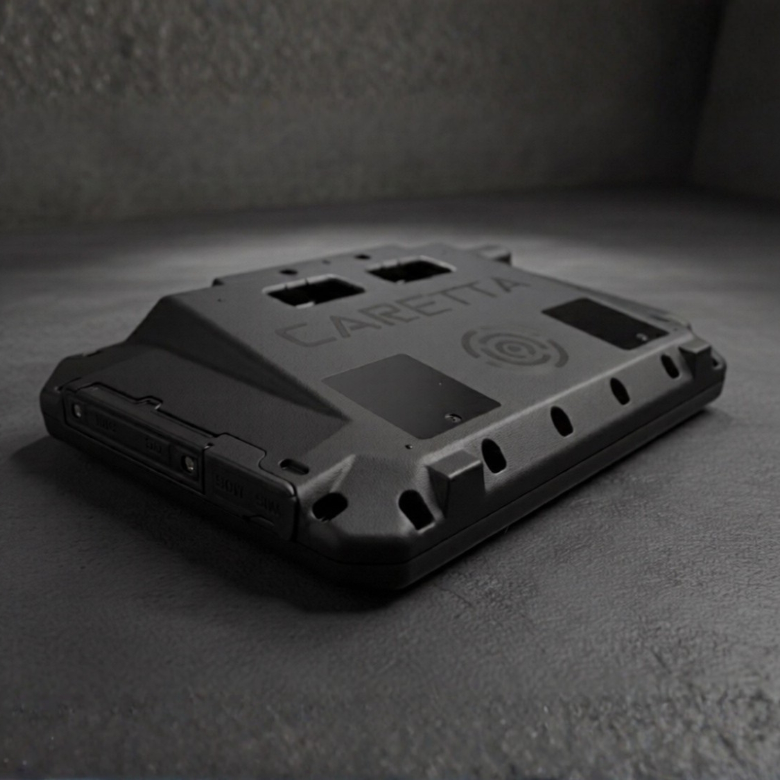 Carpe Iter Caretta motorcycle GPS tablet studio angle view