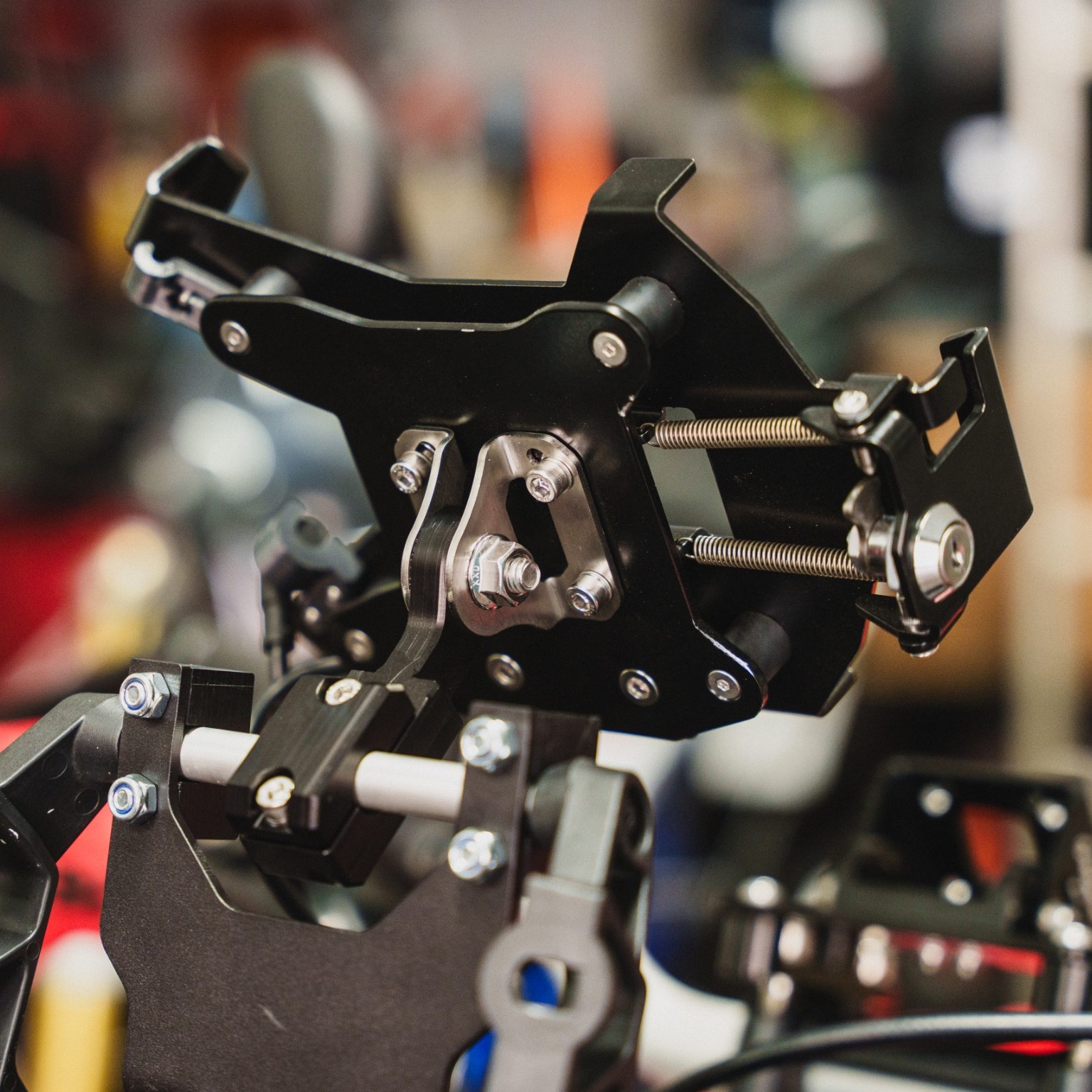 Carpe Iter V4 Holder rear mounting plate and locking structure